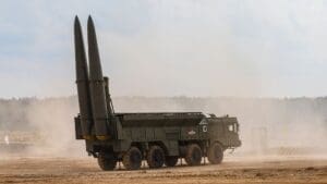 Třicet let vývoje a osmitunová hlavice. Jižní Korea ukázala zbraň proti severokorejským bunkrům