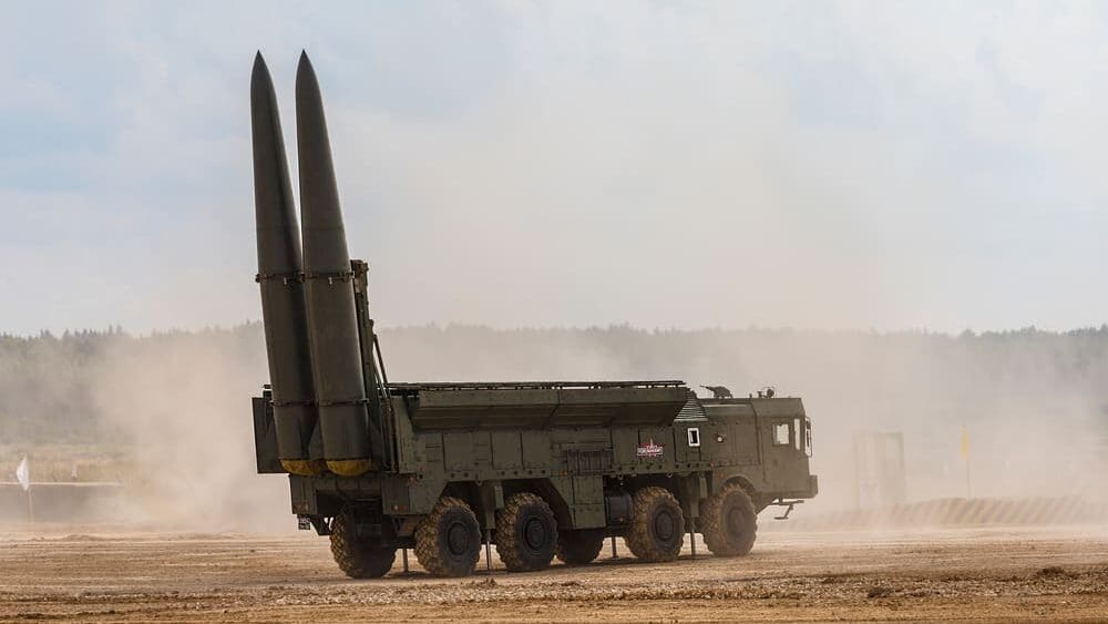 Třicet let vývoje a osmitunová hlavice. Jižní Korea ukázala zbraň proti severokorejským bunkrům