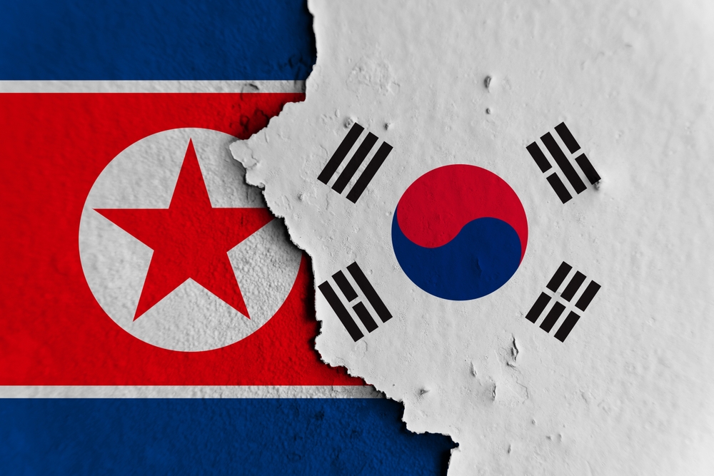 Severní Korea odpálila přes deset balistických raket do Japonského moře. Jižní Korea svolala krizové jednání