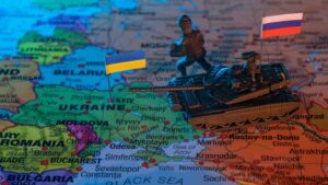 Ukrajině hrozí další zima bez elektřiny a tepla. Rusko nasazuje rychlejší drony a mění cíle útoků