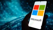 Bill Gates označil AI za nejnebezpečnější zbraň všech dob. Varuje před kyberútoky a biologickými hrozbami