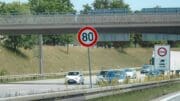 D1 na Vysočině znovu omezují opravy. Řidiči musí zpomalit na 80 km/h až do 18. prosince