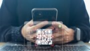 EU schválila nová pravidla pro baterie. Od roku 2027 přibudou QR kódy a digitální pasy
