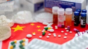 Čína chce Západu zatrhnout nákupy klíčových biotechnologií. Omezení může zasáhnout vývoj nových léků