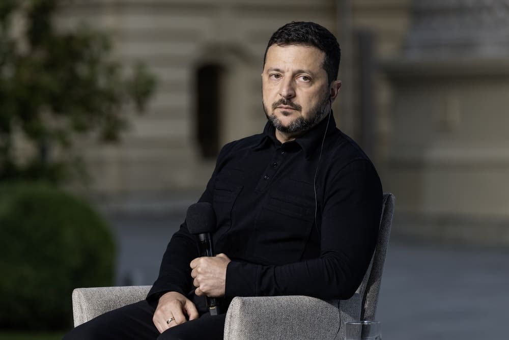 Od přátelských schůzek k hrozbě omezení pomoci. WSJ odhalil zákulisí sporu Trumpa se Zelenským